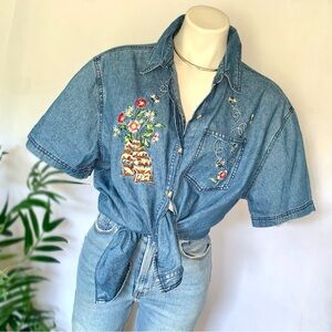h o n e y :: Whimsical Beehive Floral Embroidered Denim Shirt